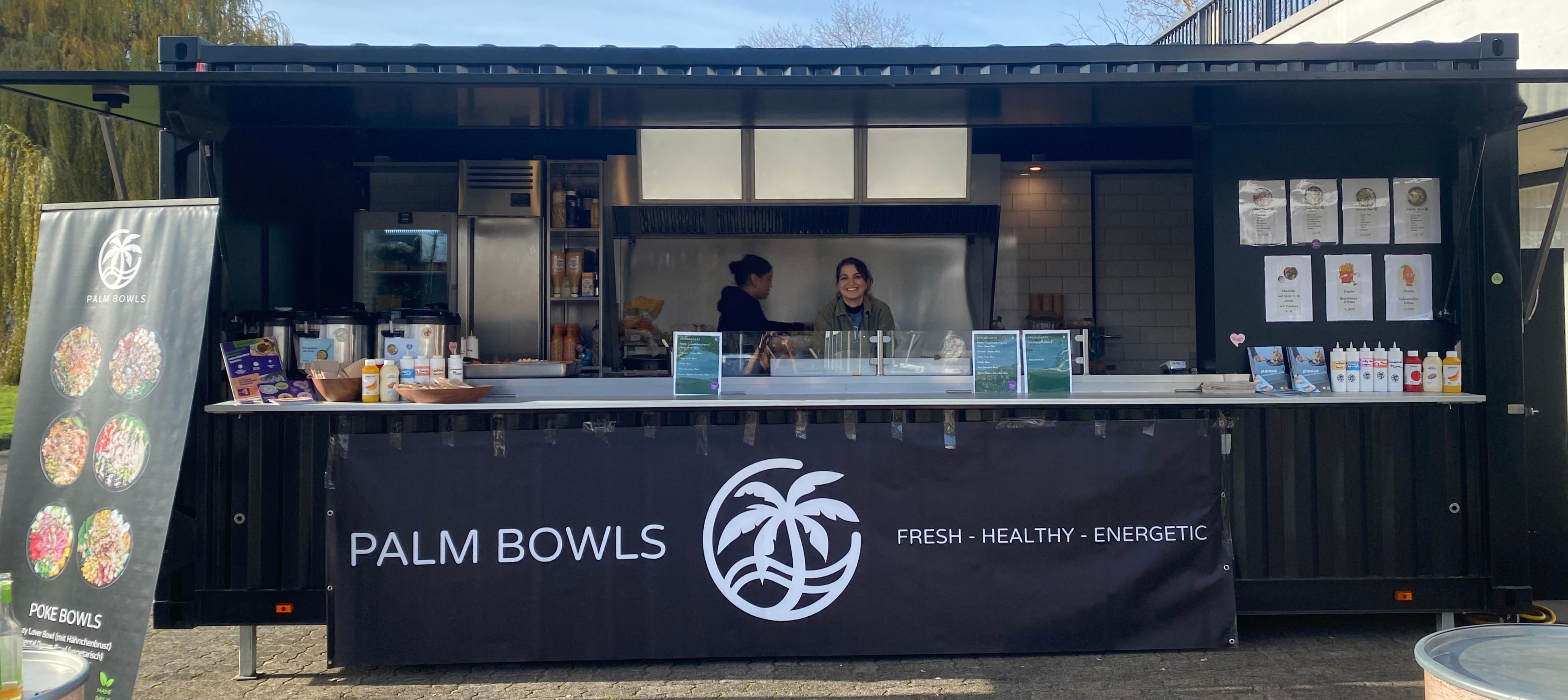 Foodtruck Catering von Palm Bowls für ein Sommerfest in Mainz